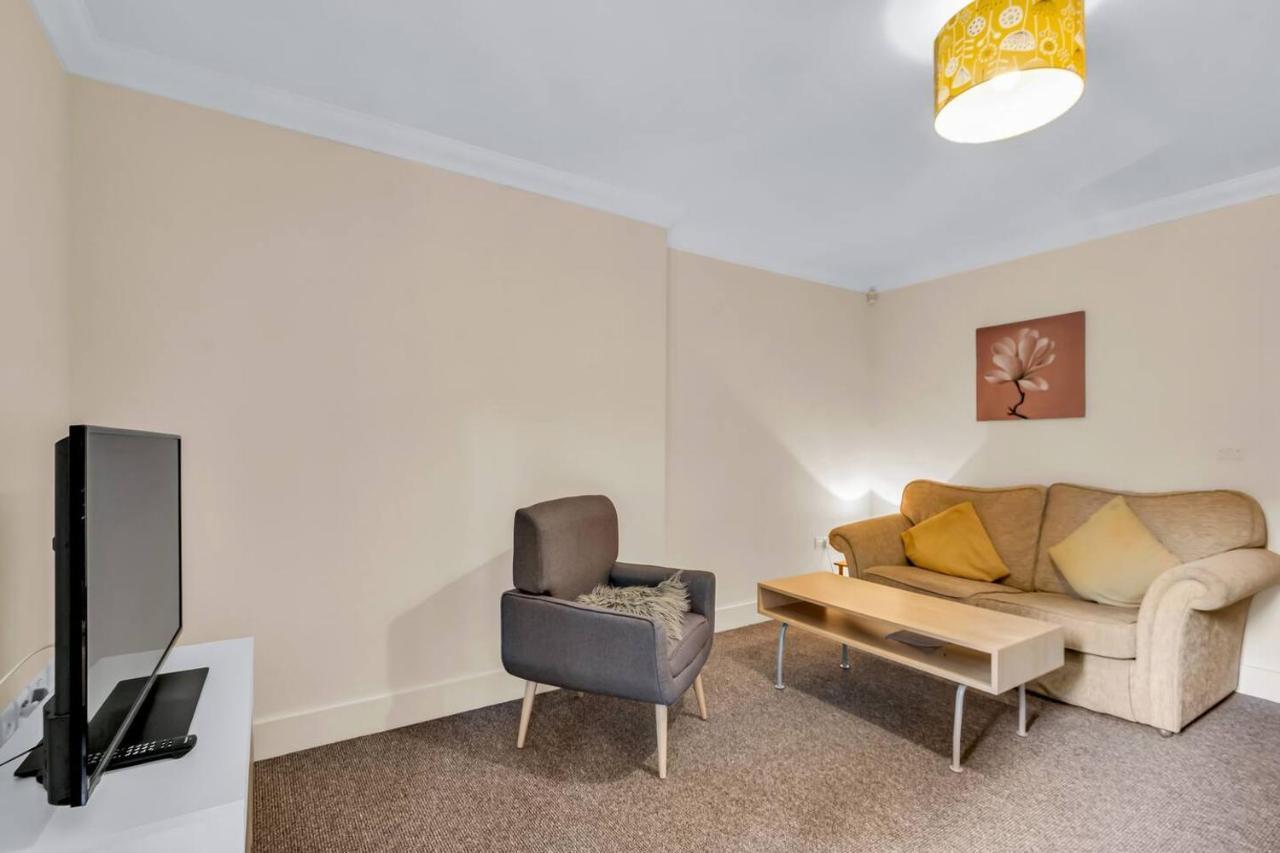 Pass The Keys Quiet 2-Bed Apartment On The Ground Floor Canterbury Bagian luar foto