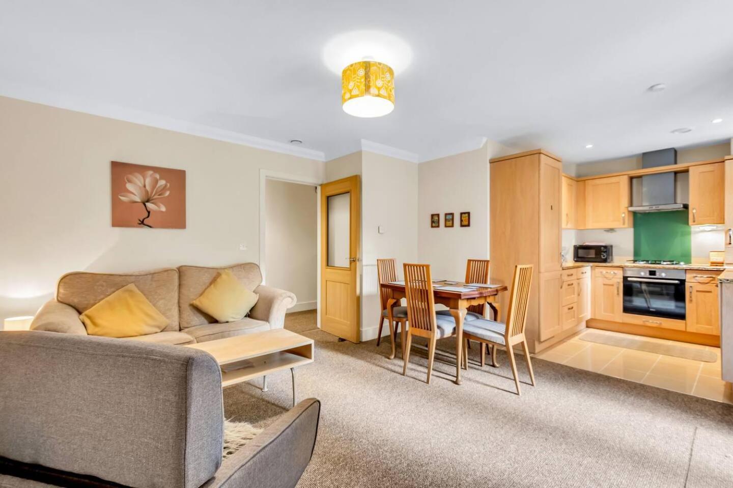 Pass The Keys Quiet 2-Bed Apartment On The Ground Floor Canterbury Bagian luar foto
